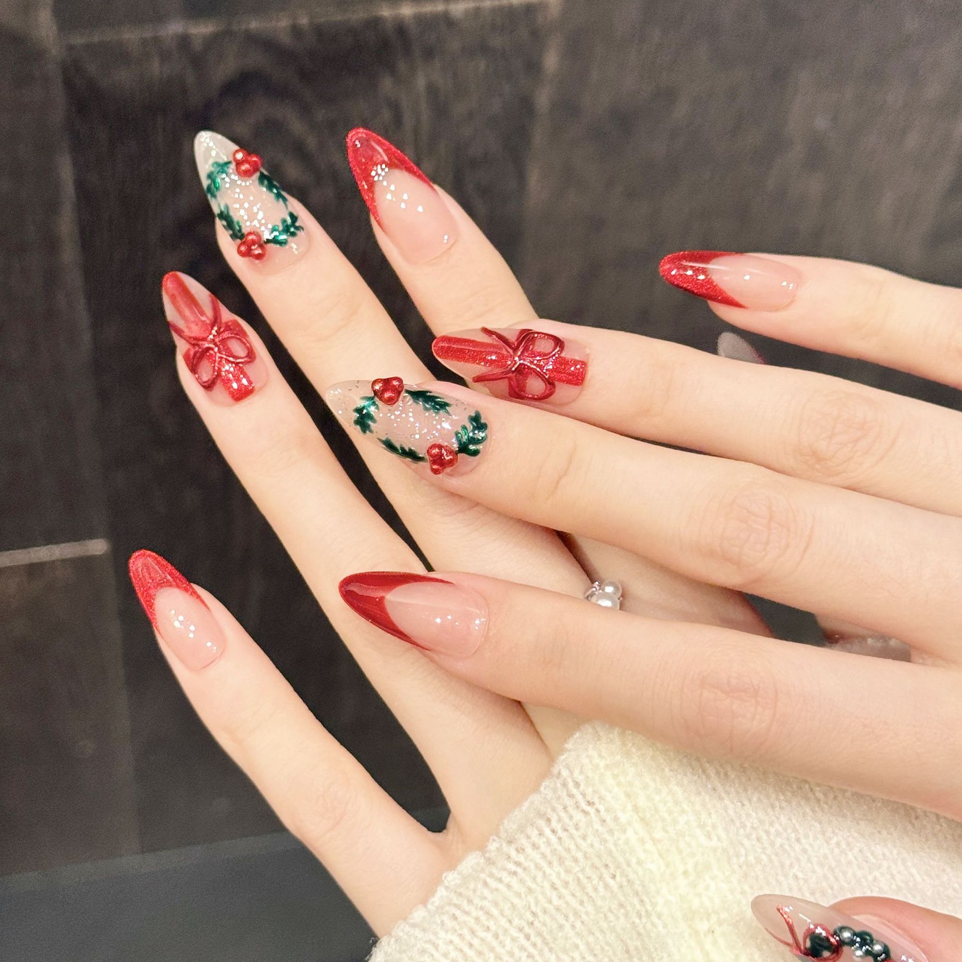 10 pezzi di Natale rosso nudo  - Nail Art Press On recensione e prezzo