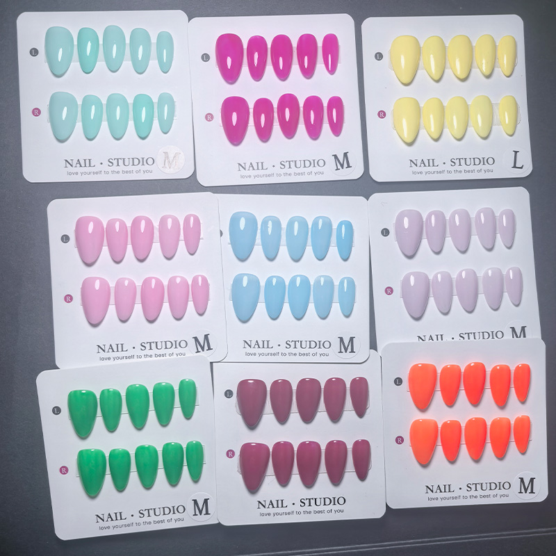 10 pz. Unghie Finte a Mandorla - Nail Art Orange recensione e prezzo